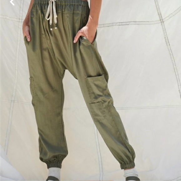 FP Movement by Free People Pants - Free People Movement Pants S Rise to the Sun Cargo Khaki Harem Pockets Green